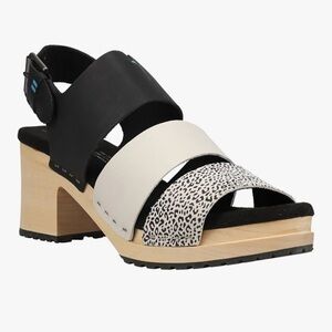 🔵TOMS “NWOT” Stylish Black and White Clog Sandals